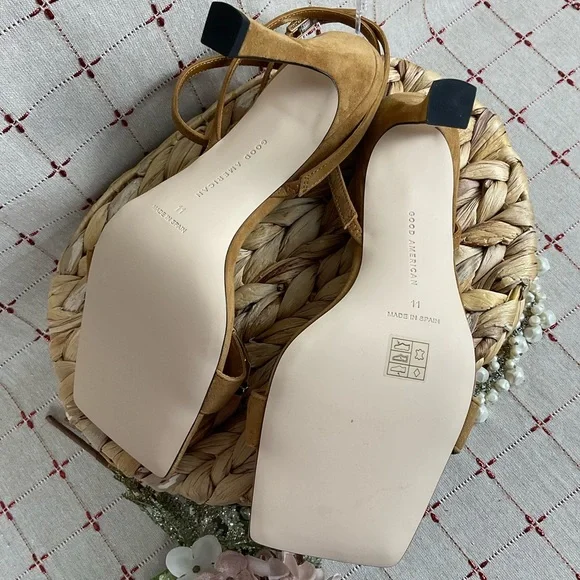 Good American Suede Single Strap Chain Heeled Sandals Amber Brown Sz 	11 New - Picture 11 of 12